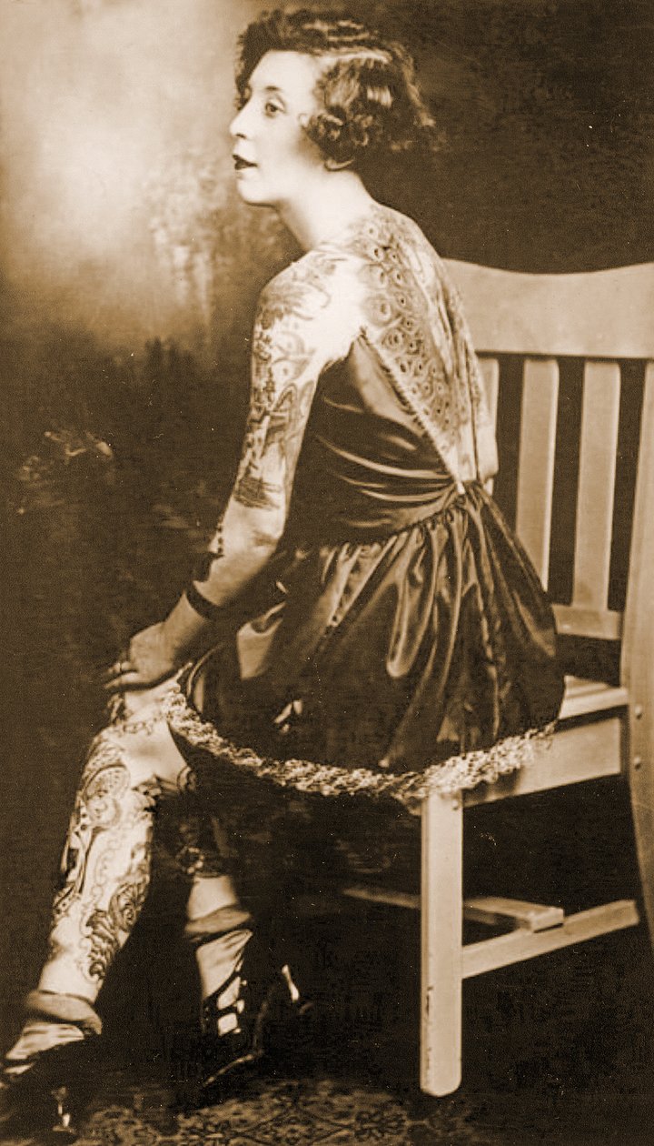 Retrato de una mujer tatuada, c.1895 de Unknown