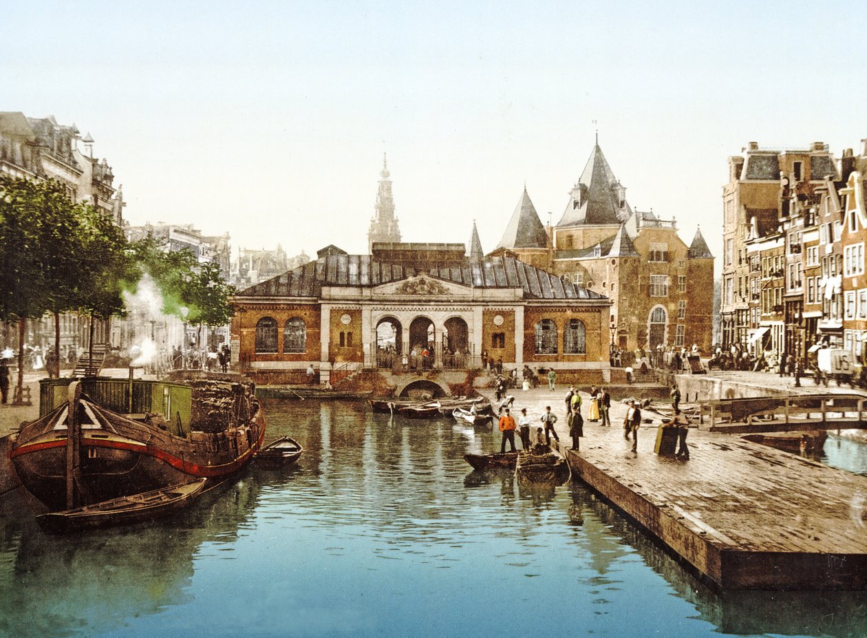 Mercado de Pescado y Bolsa, Ámsterdam, Países Bajos, pub. c. 1900 de Dutch Photographer