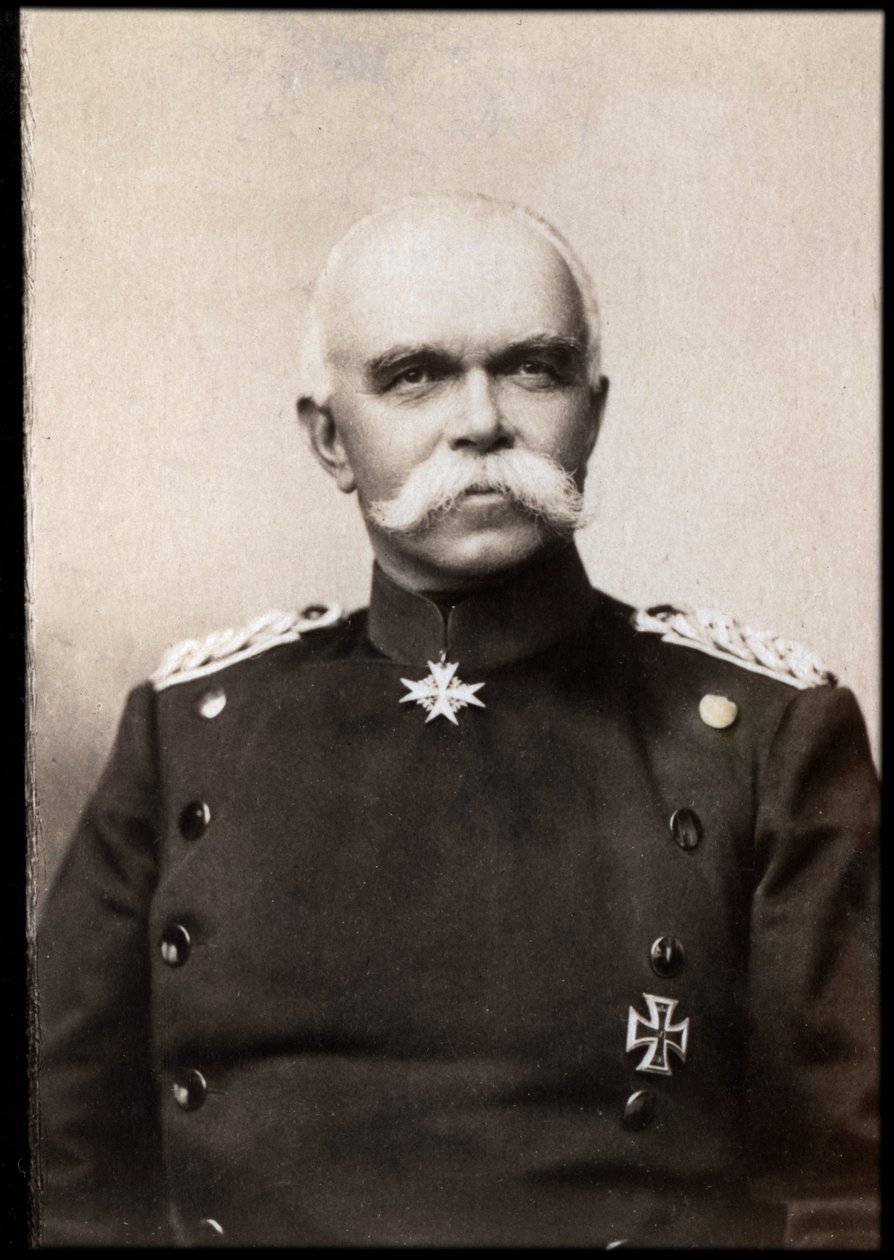 Retrato de Georg (Georges) Leo Graf von Caprivi de Caprera de Montecuccoli (1831-1899) de French Photographer