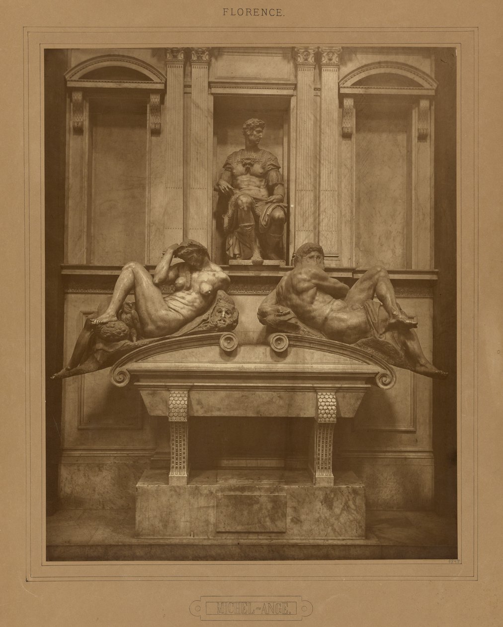 [Tumba de los Medici de Miguel Ángel, Florencia] de Adolphe Braun
