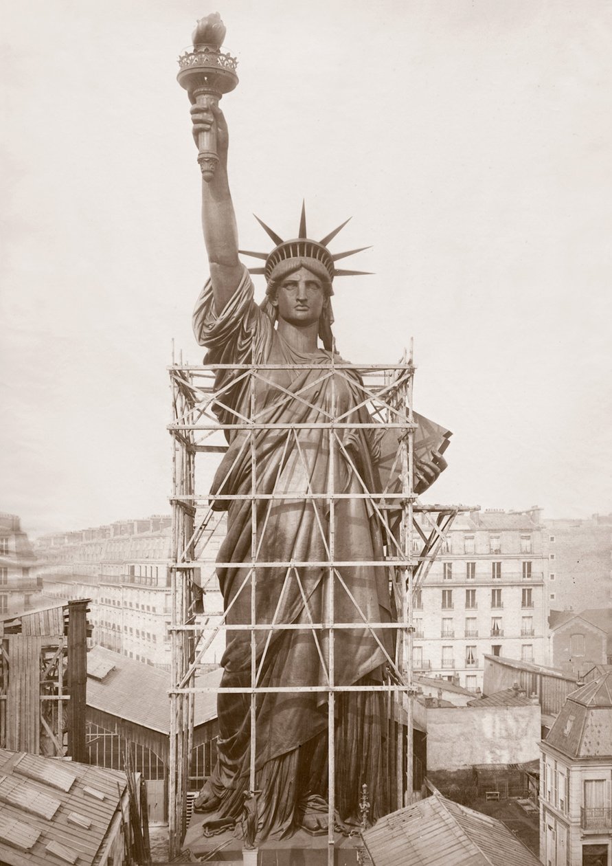 Montaje de la Estatua de la Libertad, París 1883 de Albert Fernique