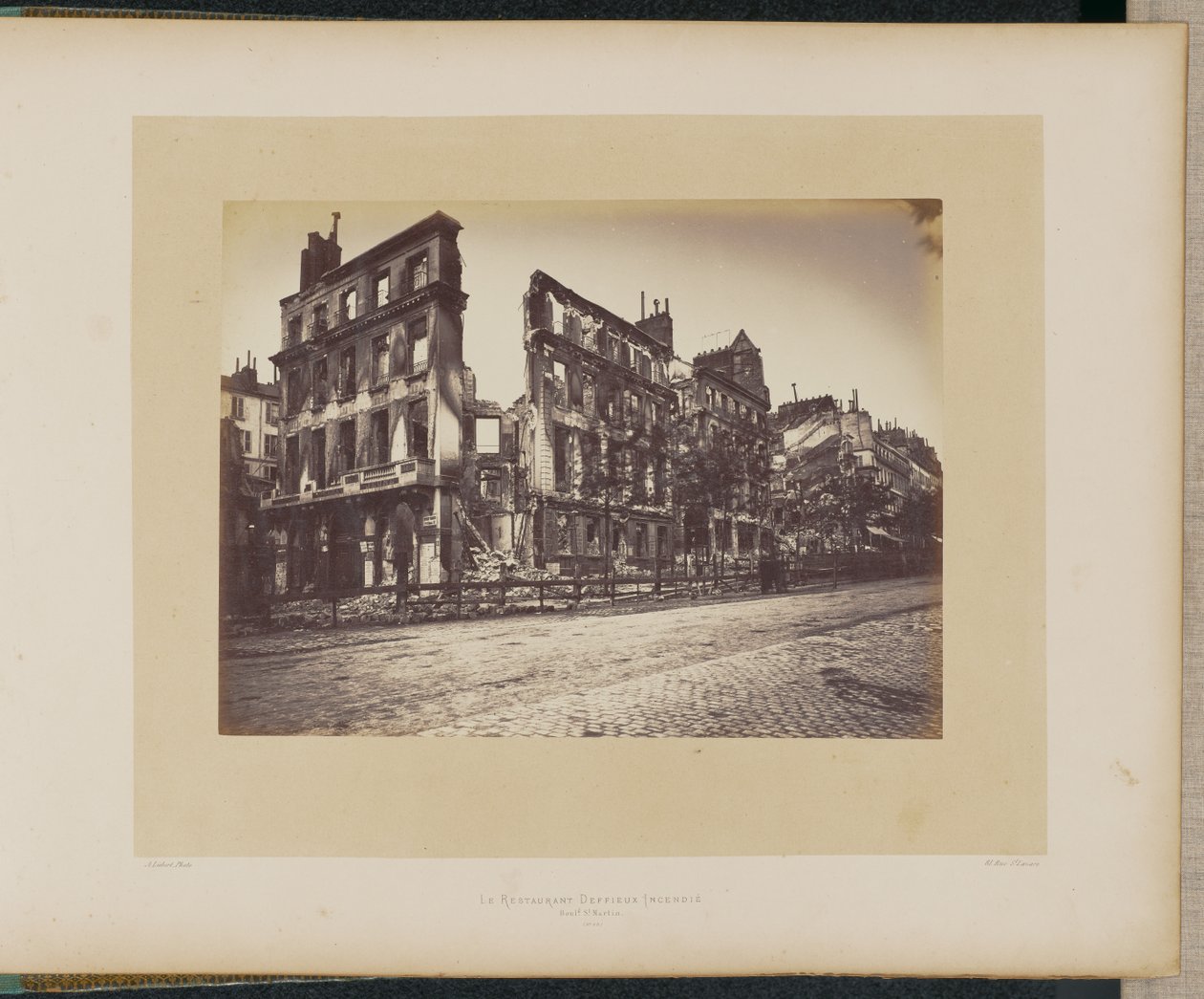 Incendio del restaurante Deffieux (Boulevard Saint-Martin). de Alphonse J. Liébert