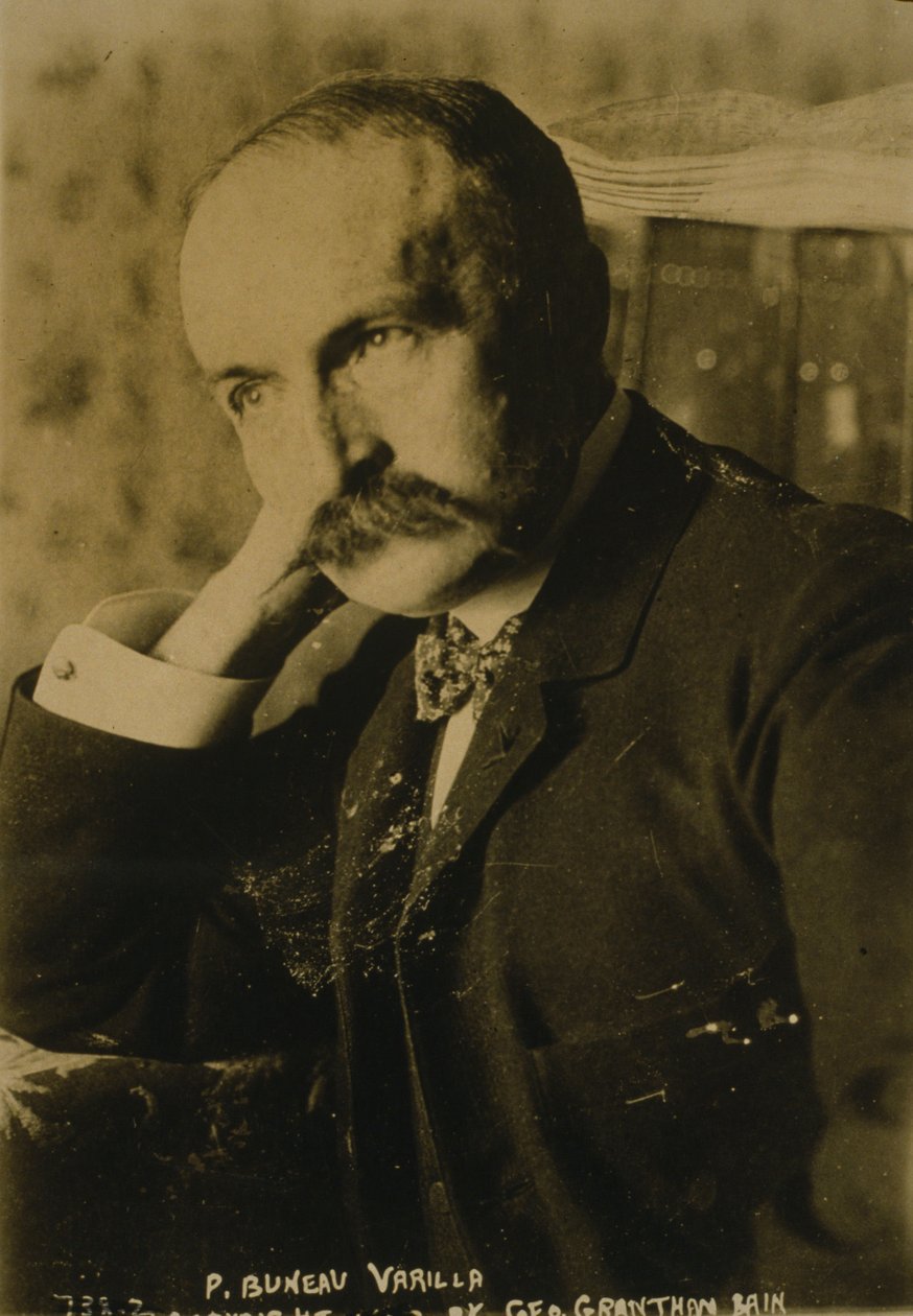 Philippe Bunau-Varilla planea un estrecho a través de Panamá, c.1924 de American Photographer