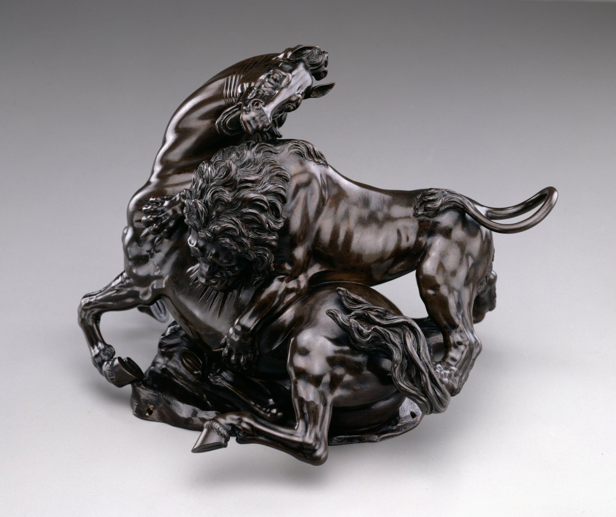 León atacando a un caballo, c.1580/90 de Antonio Susini