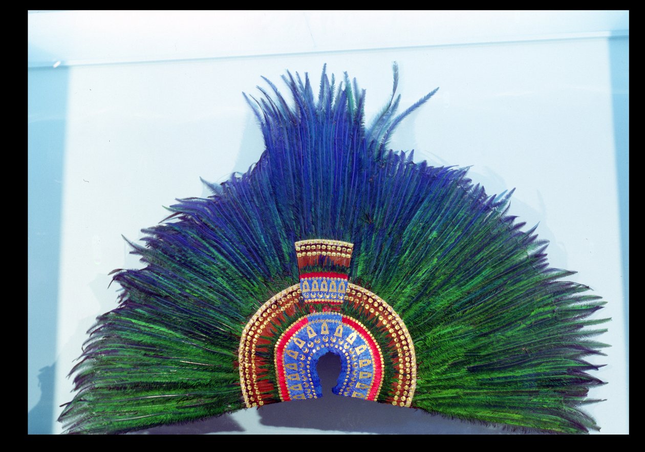 Tocado (plumas) de Aztec