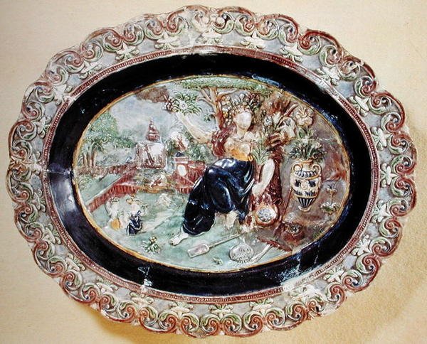Plato que representa a Flora de Bernard Palissy