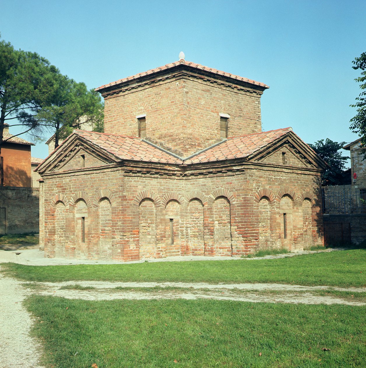 Tumba de Gala Placidia, c.450 de Byzantine