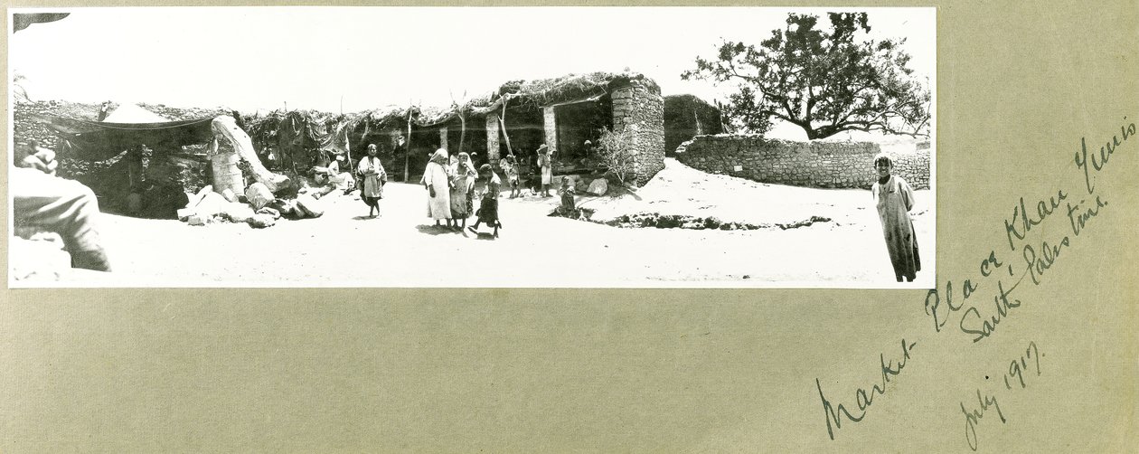 Mercado, Khan Yunis, Palestina del Sur, julio 1917 de Capt. Arthur Rhodes