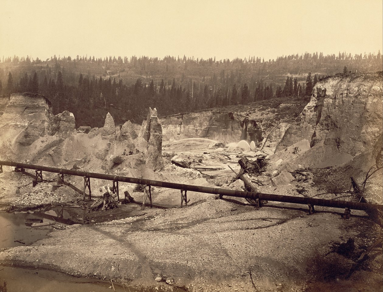 Excavaciones Malakoff, North Bloomfield, California de Carleton E. Watkins