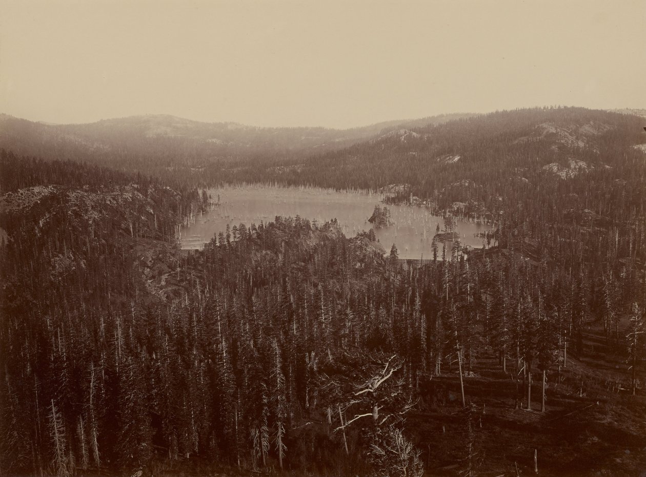 Represas y Lago, Condado de Nevada, Vista Lejana de Carleton Watkins