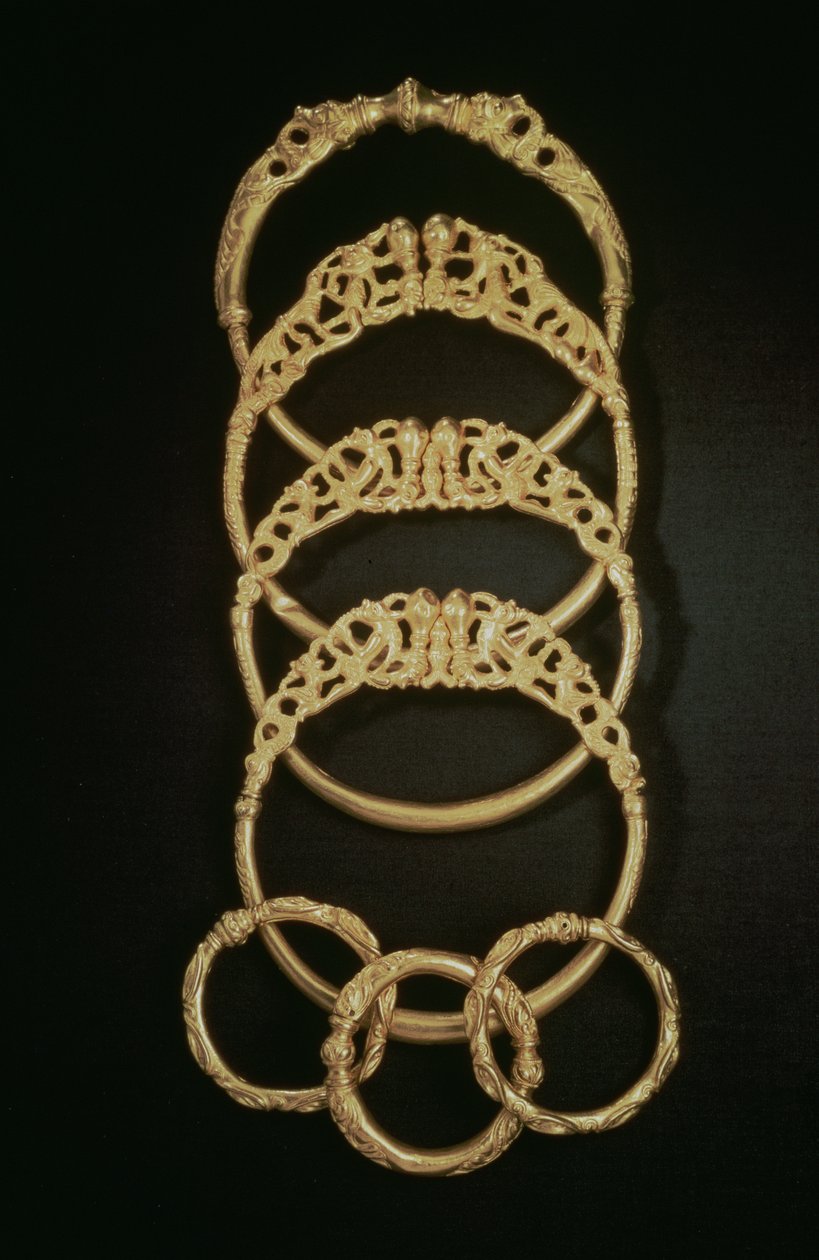 Brazaletes de oro del Tesoro de Ertsfield, siglo IV d.C. (oro) de Celtic