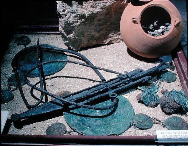 Reconstrucción de una tumba de guerrero de Celtic Celtic