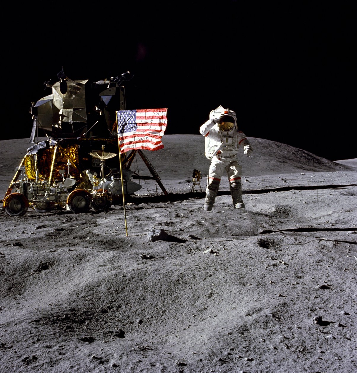 John Young en la superficie lunar, 1972 de Charles Duke