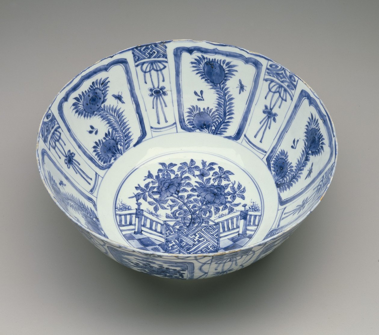 Cuenco, c.1640-50 de Chinese School