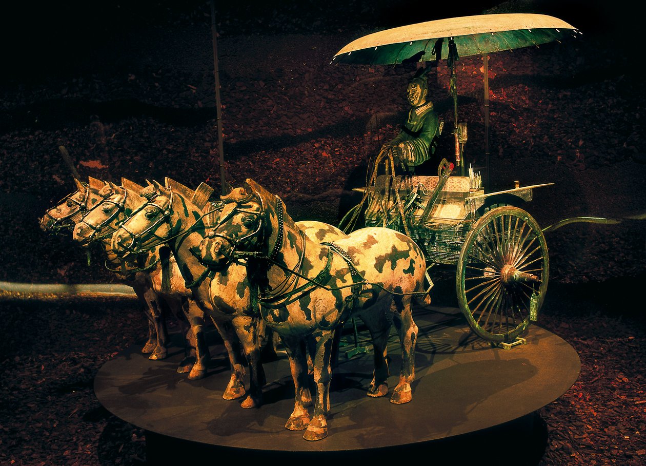 Cuadriga, Dinastía Qin, 221-206 a.C. (escultura de bronce) de Chinese School
