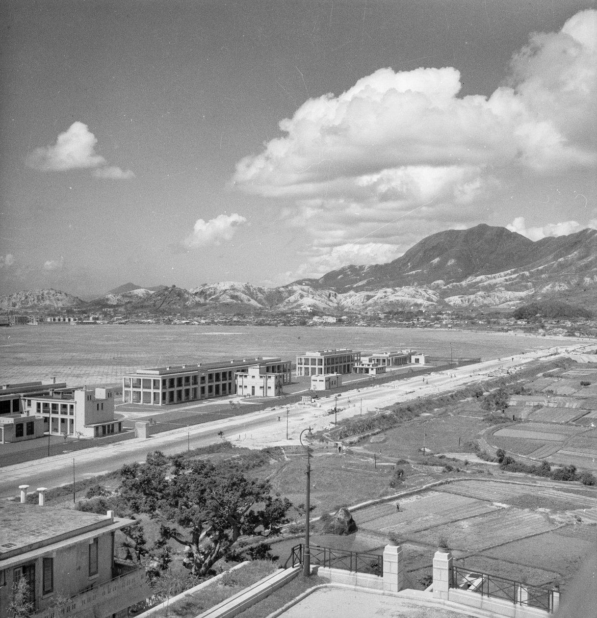 Aeródromo de Kai Tak, Hong Kong de David Watkin Waters