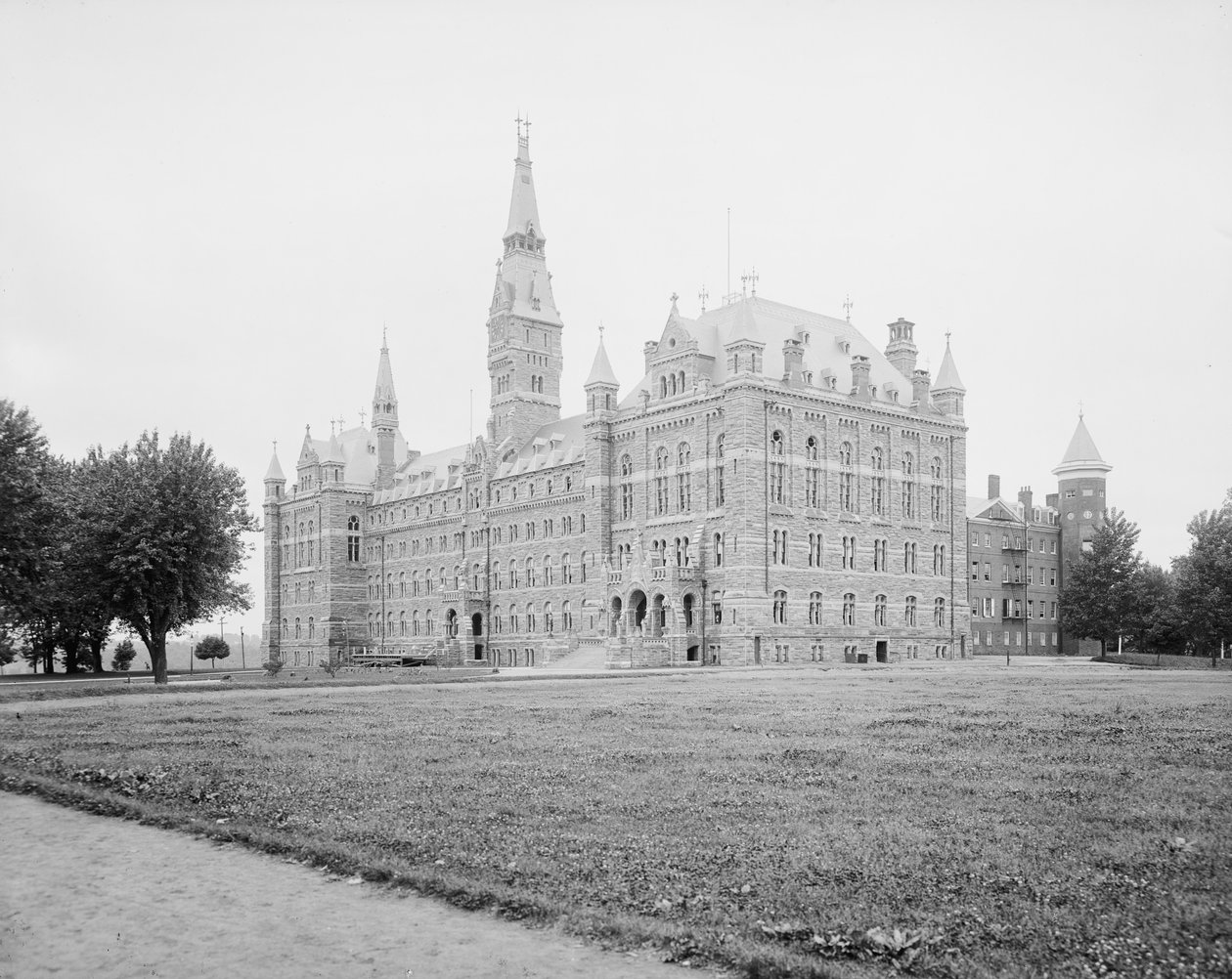 Vista general, Universidad de Georgetown, Washington, D.C., c.1904 de Detroit Publishing Co.
