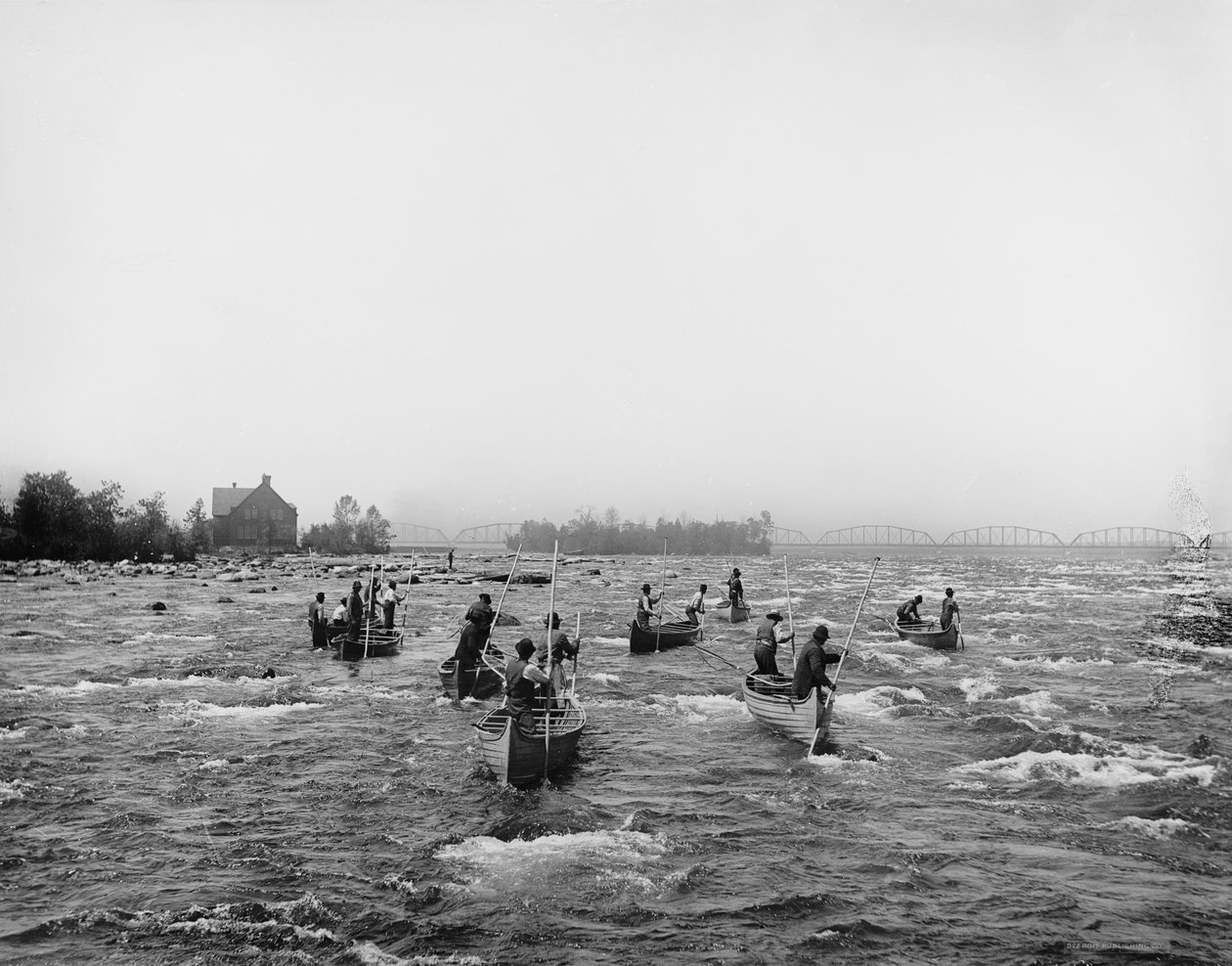 Indios pescando en los rápidos, Sault Ste. Marie, Michigan de Detroit Publishing Co.