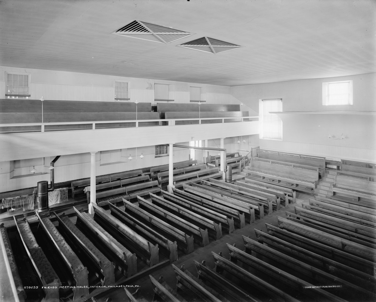 Casa de reuniones de los Amigos, interior, Filadelfia de Detroit Publishing Co.