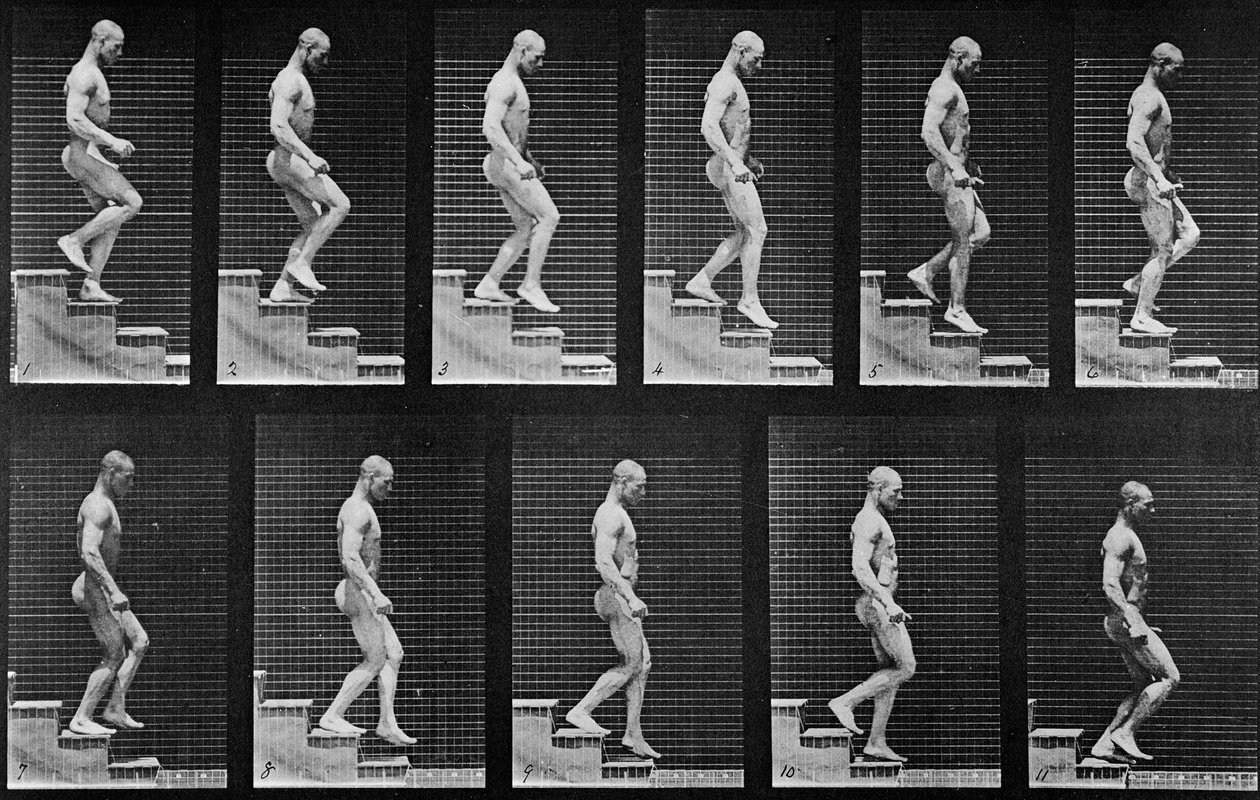Hombre bajando escaleras, de 