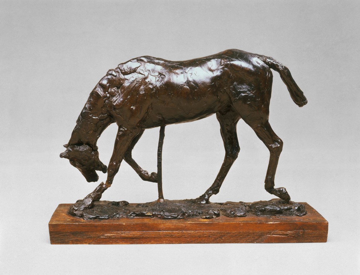 Caballo con la Cabeza Baja, 1880s-principios de 1890s de Edgar Degas
