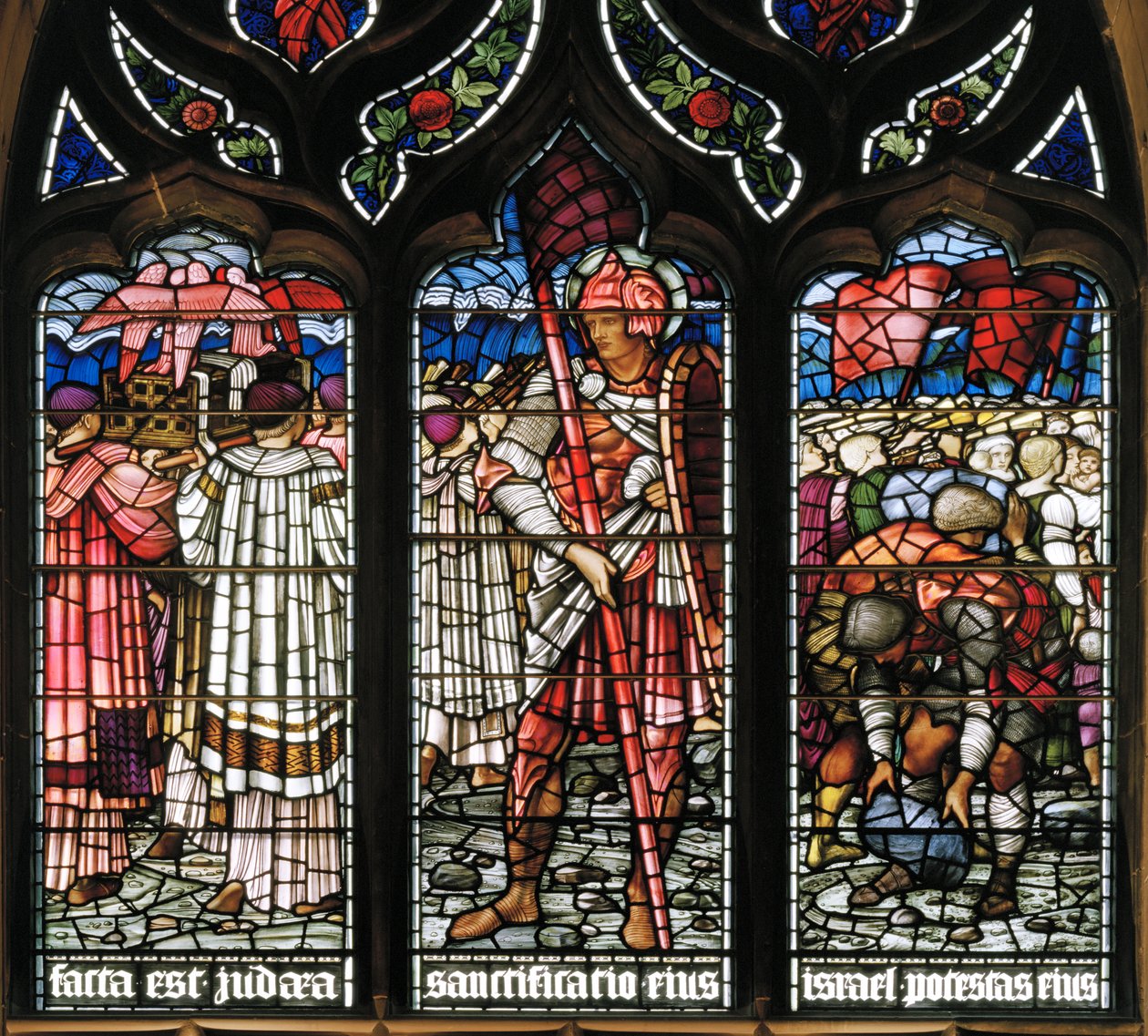 Edimburgo, Catedral de St Giles, Morris & Co., Edward Burne-Jones, Josué, cruzando el Mar Rojo, 1886, Caballero medieval de Edward Burne Jones