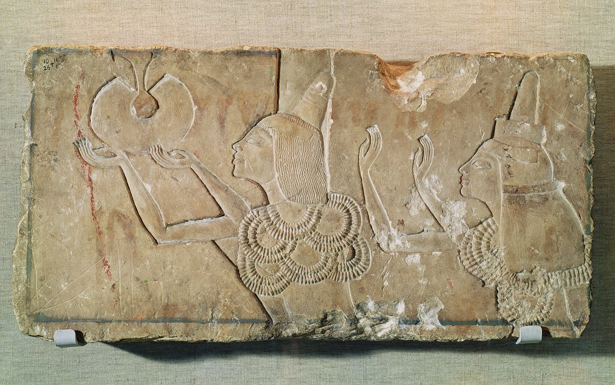 Estela que representa a Ay y su esposa Teye, recibiendo el oro de la recompensa de Egyptian 18th Dynasty