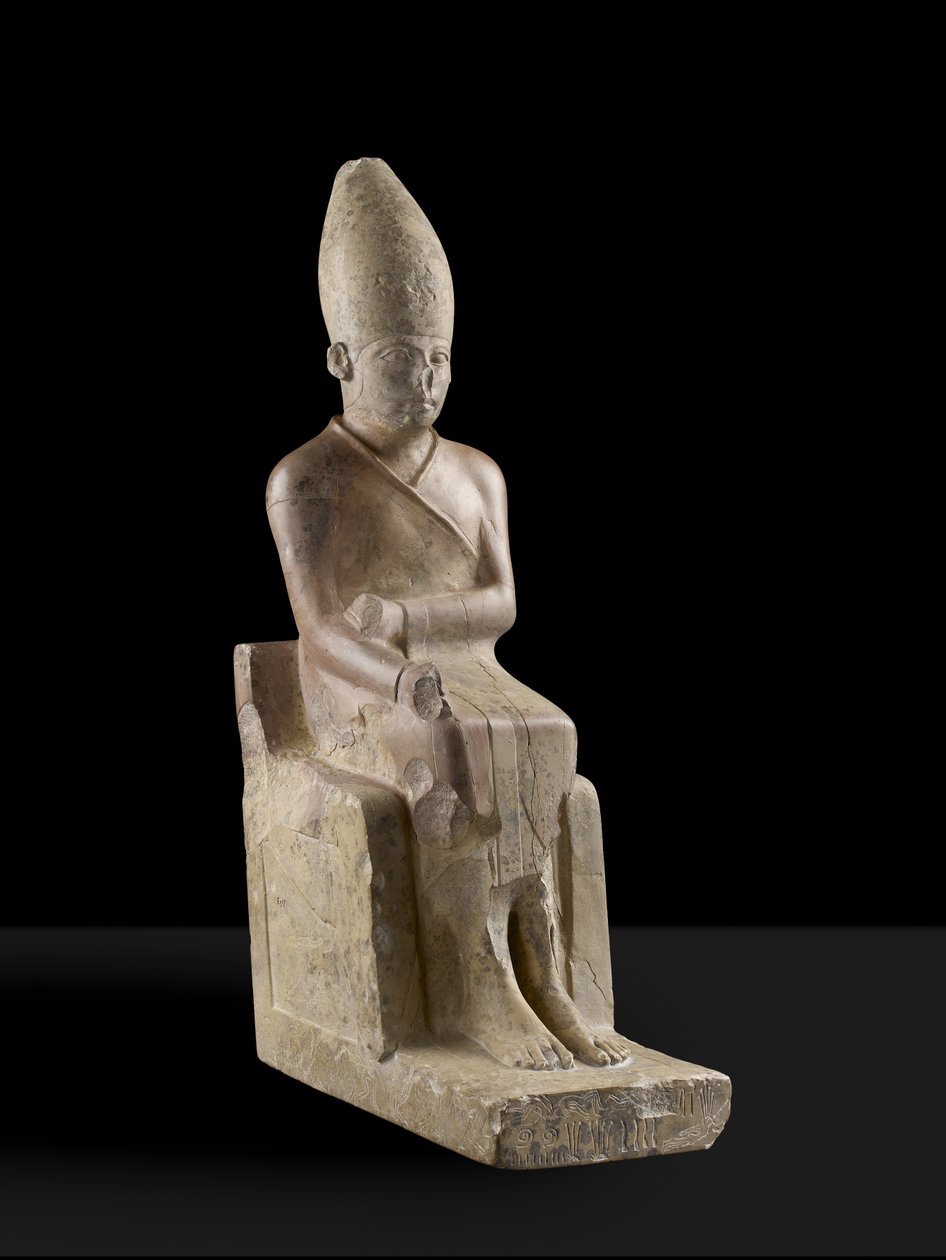 Estatua sentada del faraón Khasekhem con enemigos conquistados incisos alrededor de la base, Hieracómpolis, c.2700 a.C. de Egyptian 2nd Dynasty