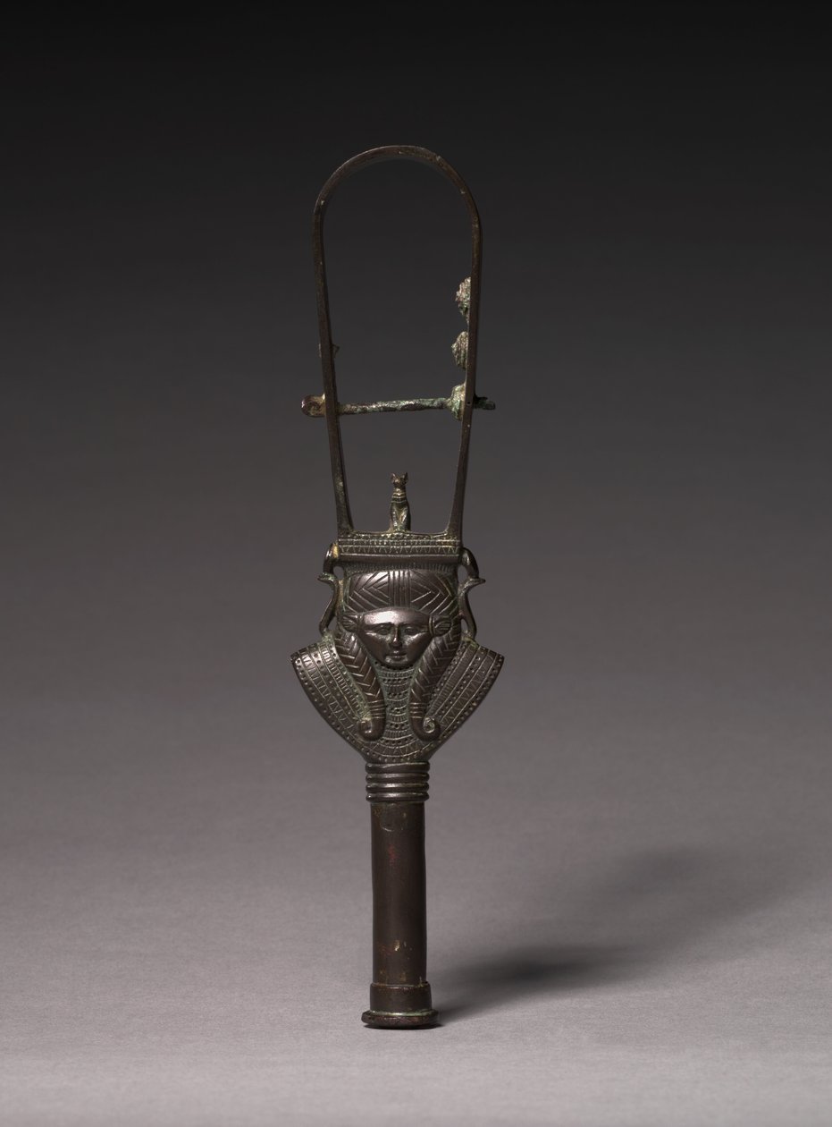 Sistro arqueado, 380-343 a.C. de Egyptian 30th Dynasty