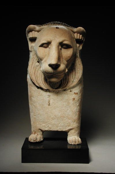 Extremo de sofá de león de Egyptian Ptolemaic Period