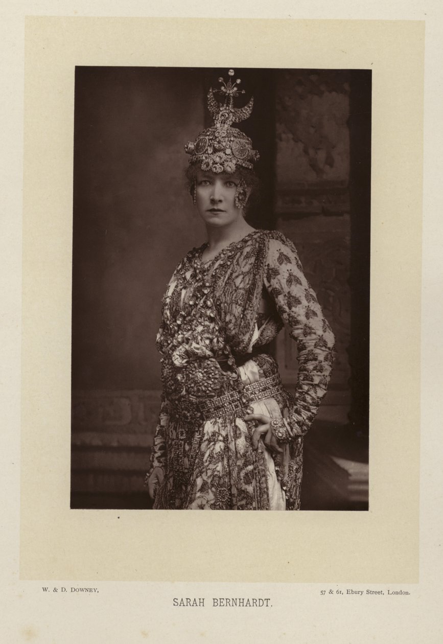 Sarah Bernhardt de English Photographer