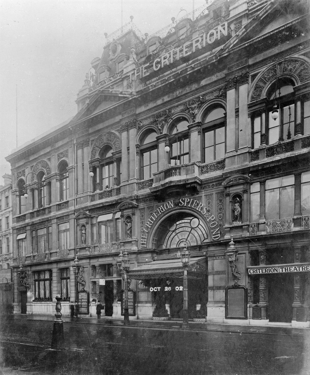 El Restaurante y Teatro Criterion, 1902 de English Photographer