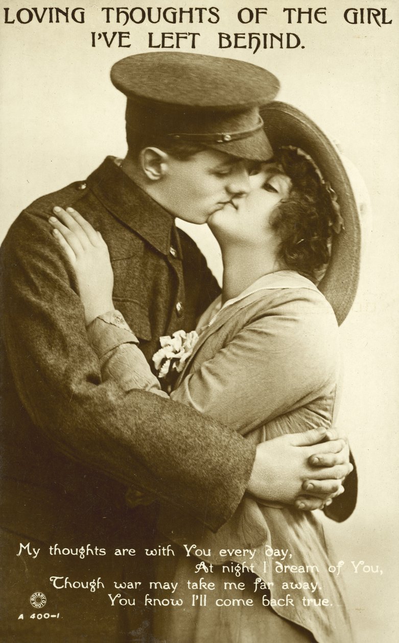 Soldado besando a una chica (foto en blanco y negro)