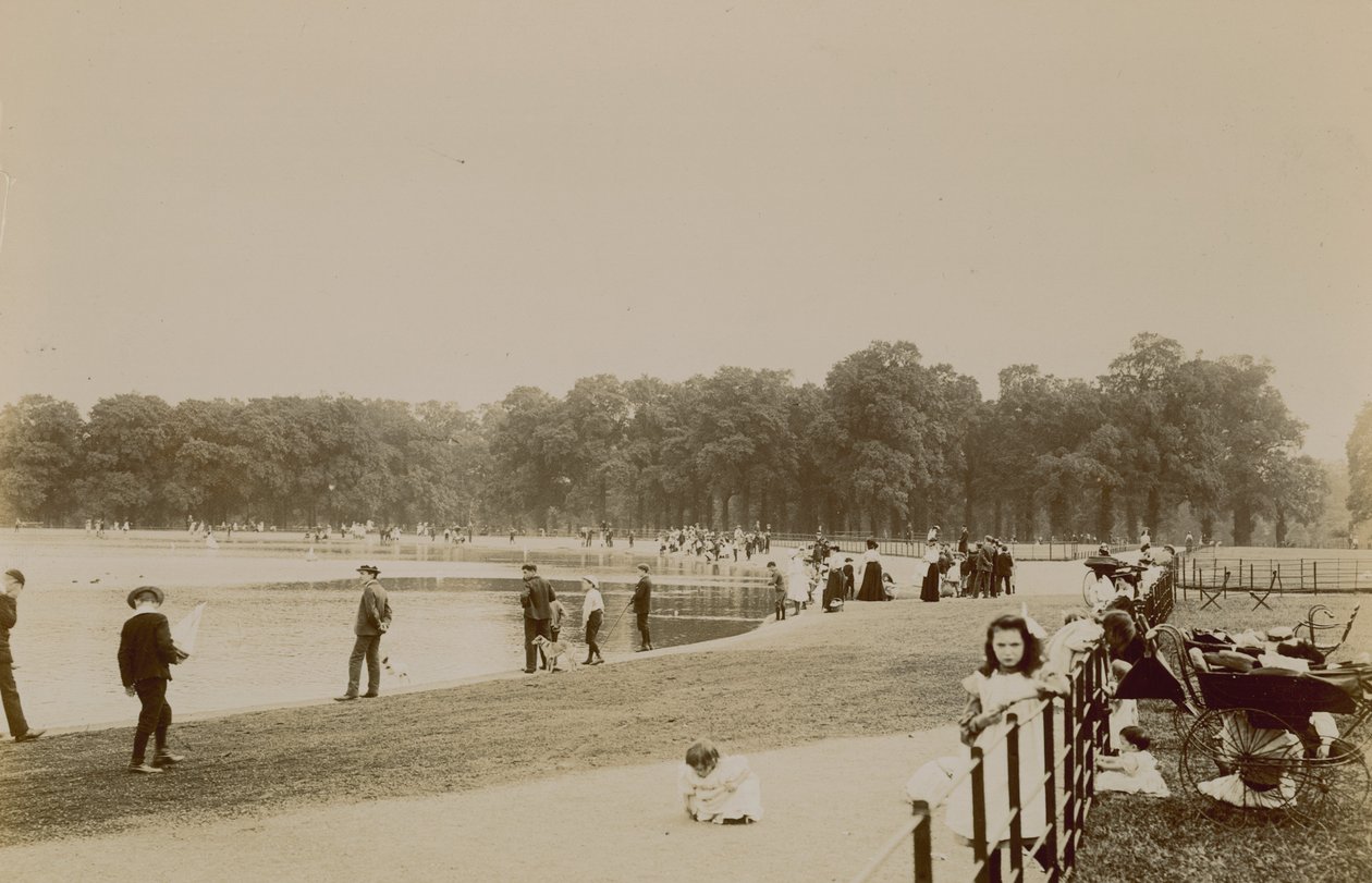 El Serpentine, Hyde Park, Londres de English Photographer