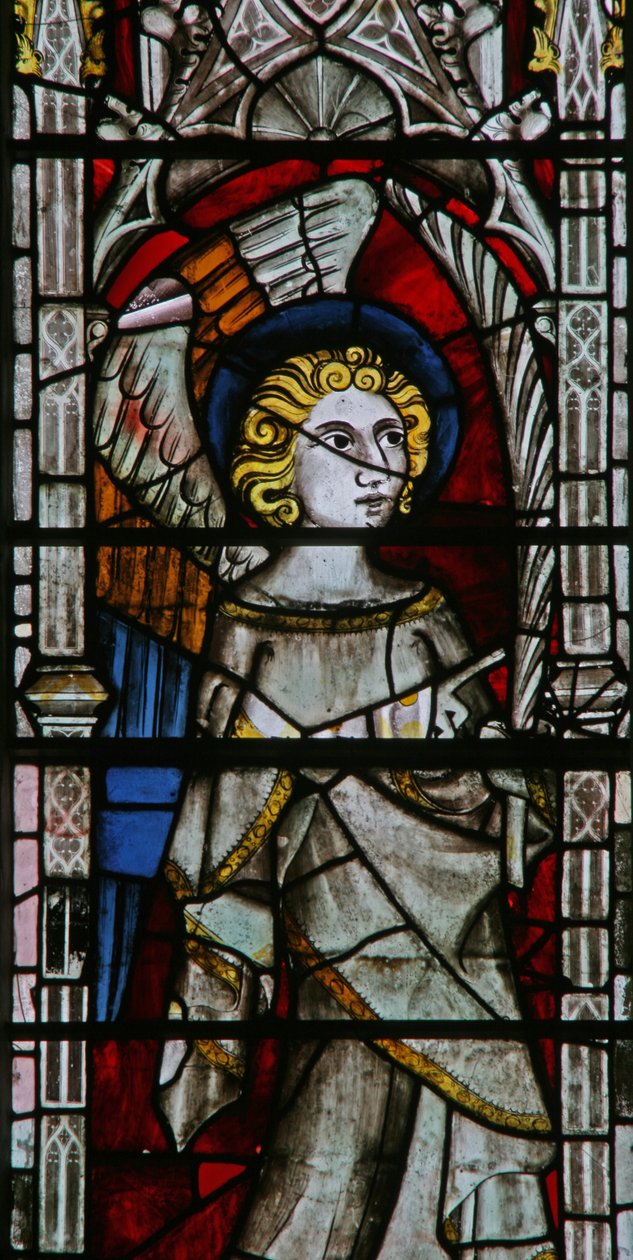 La ventana este (Ew) que representa a un ángel de English School