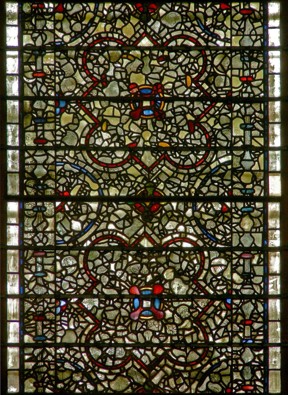 Ventana Cinco-Hermanas que representa grisalla de English School