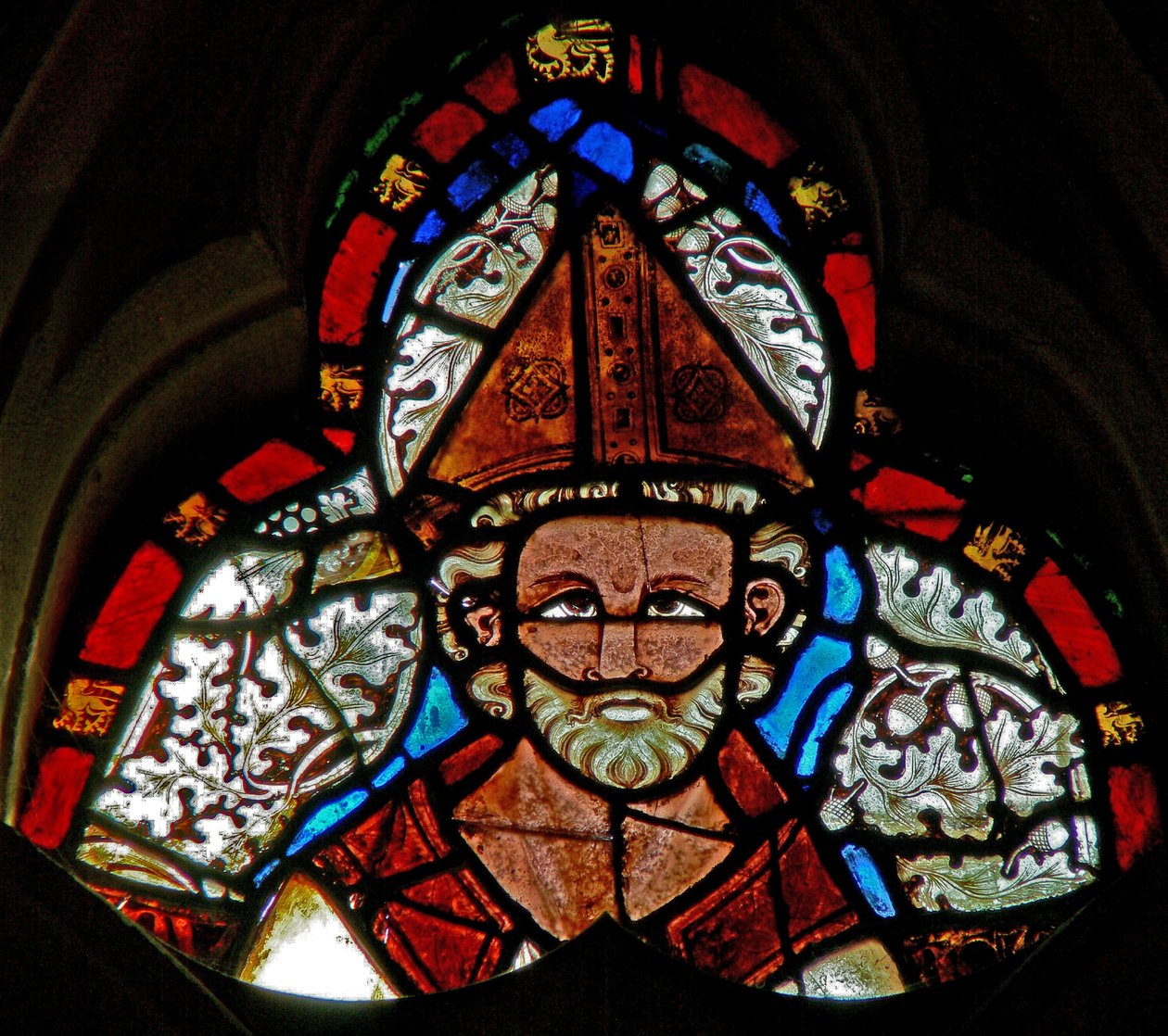 Ventana s-2 que representa a San Dunstan de English School