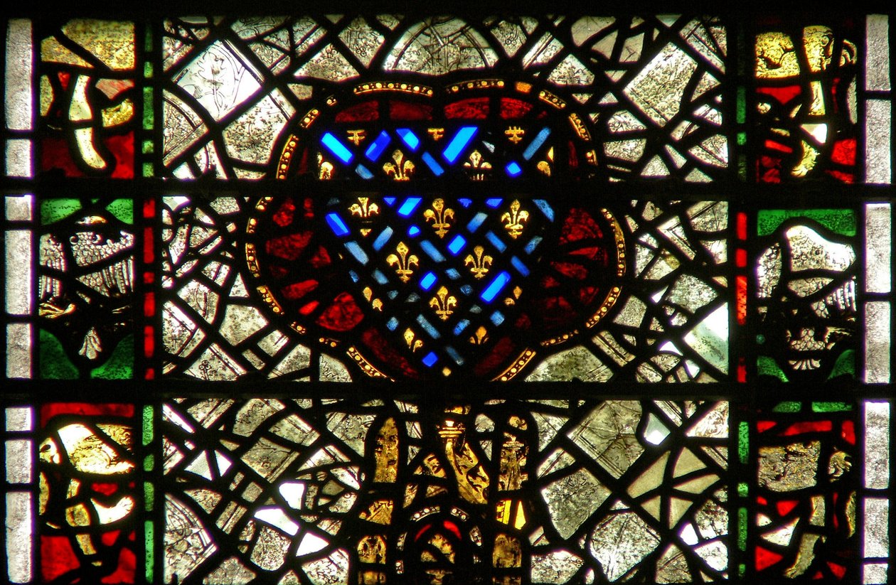 Ventana w42 que representa las armas de Francia de English School