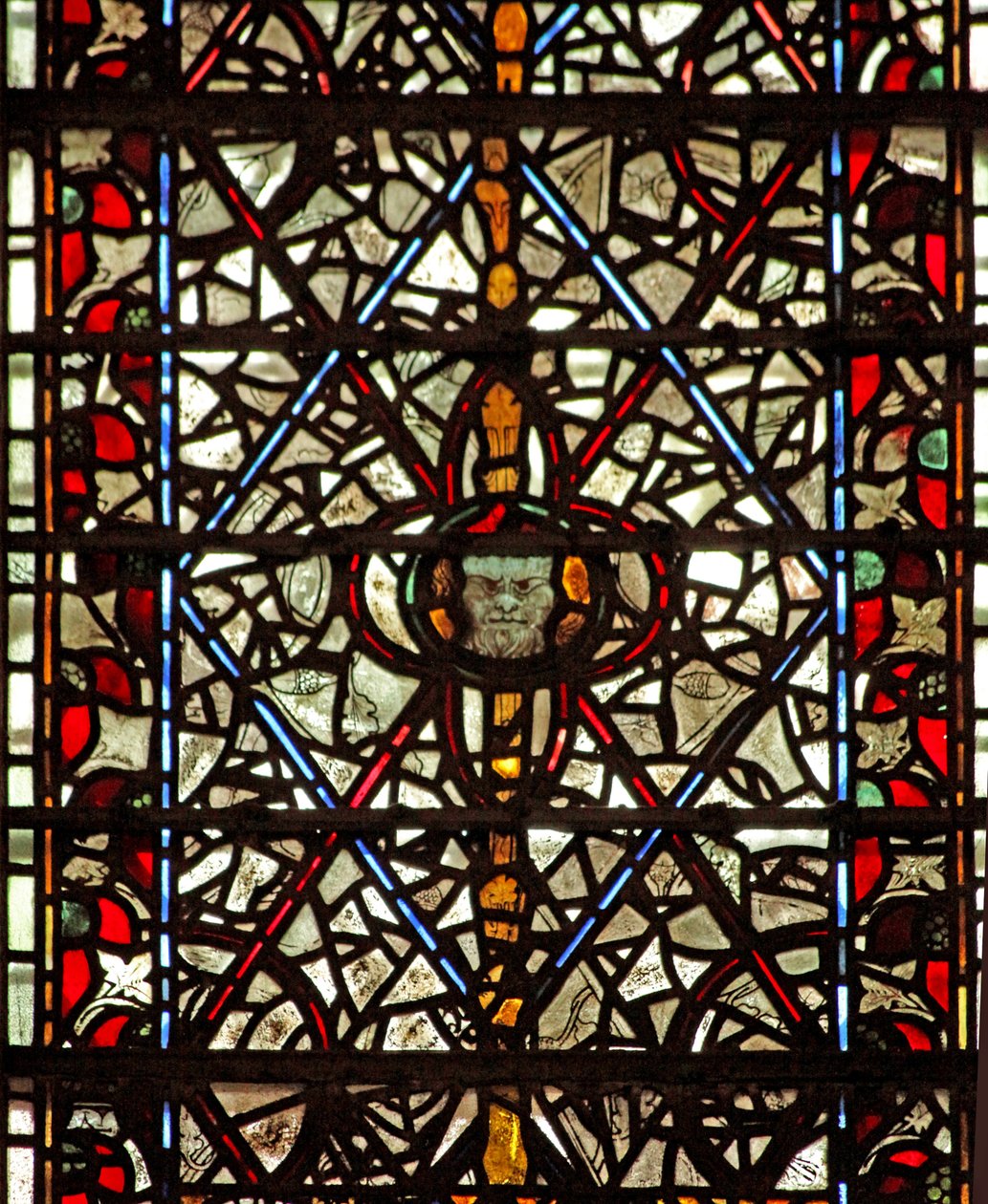 Ventana w59 que representa grisalla y una cabeza de English School