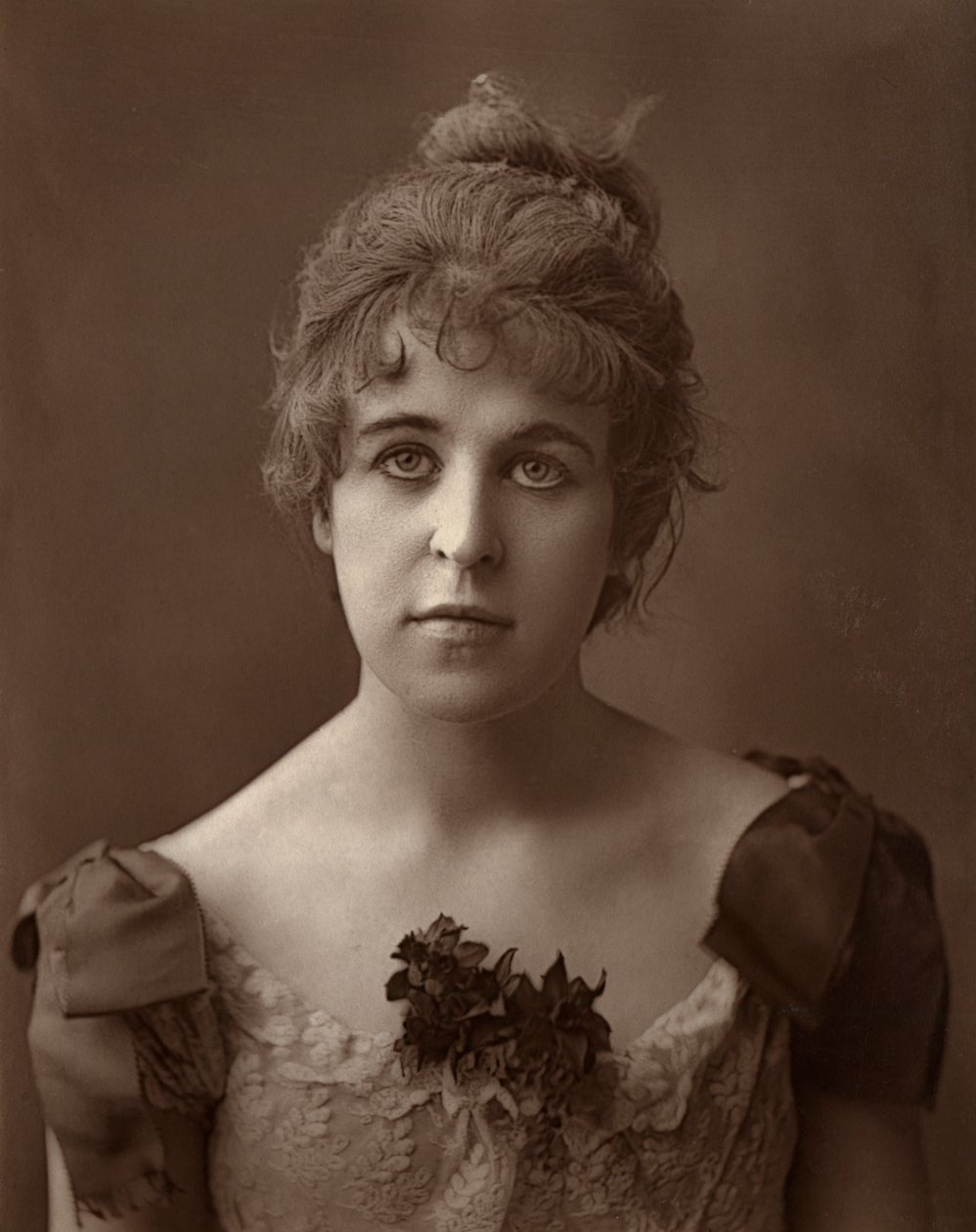 Miss Norreys, actriz británica de Ernest Barraud