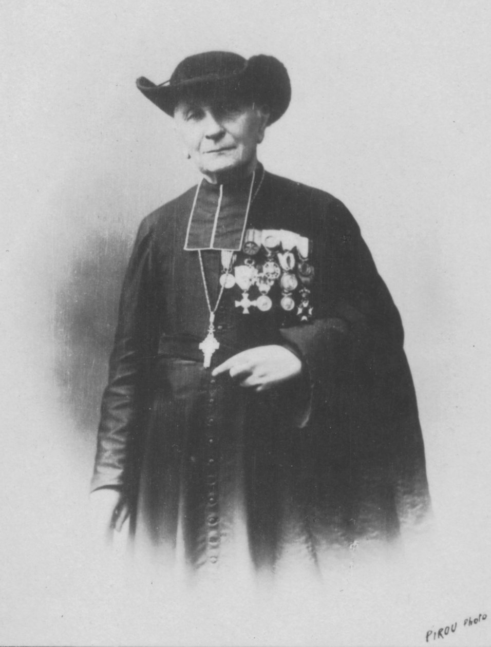Monseñor Lanusse, c. 1893 de Eugene Pirou