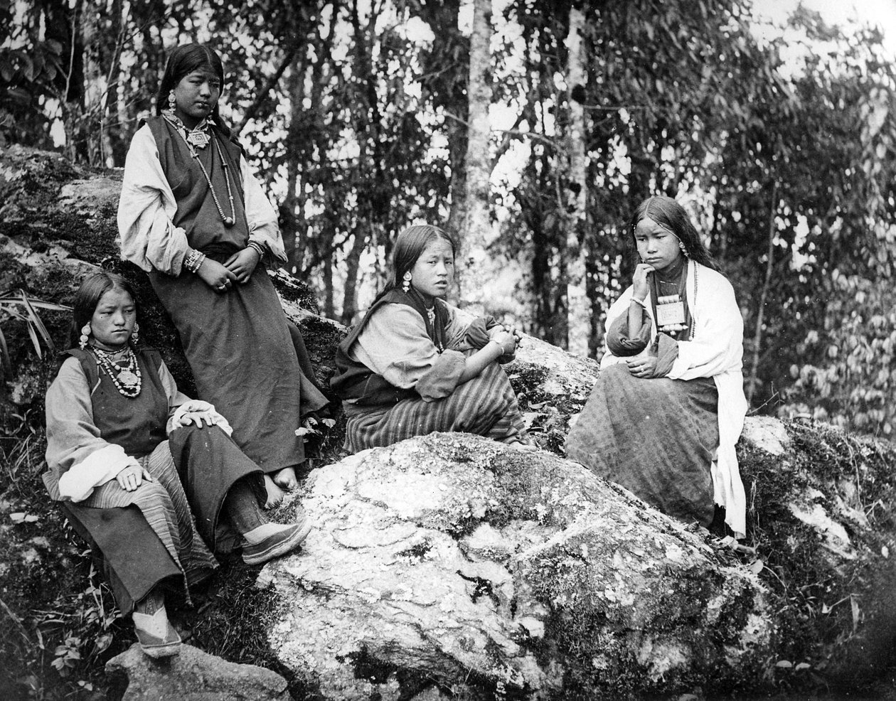 Mujeres del Himalaya, finales del siglo XIX de European Photographer