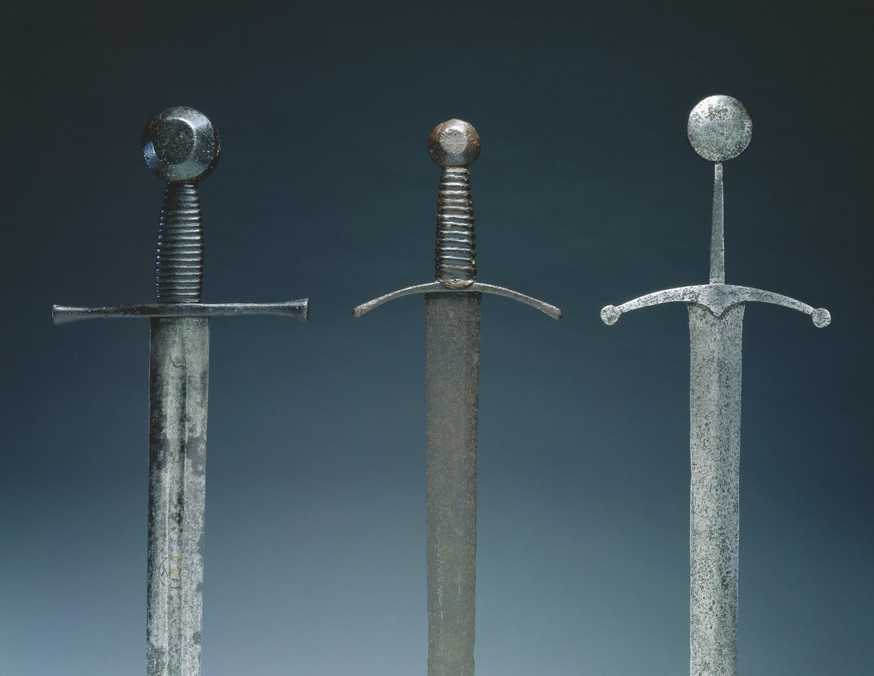 Tres espadas de European School