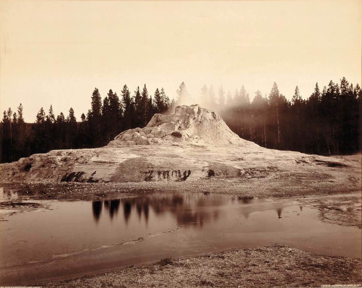Cono del géiser Castle, Parque Nacional de Yellowstone de F. Jay Haynes