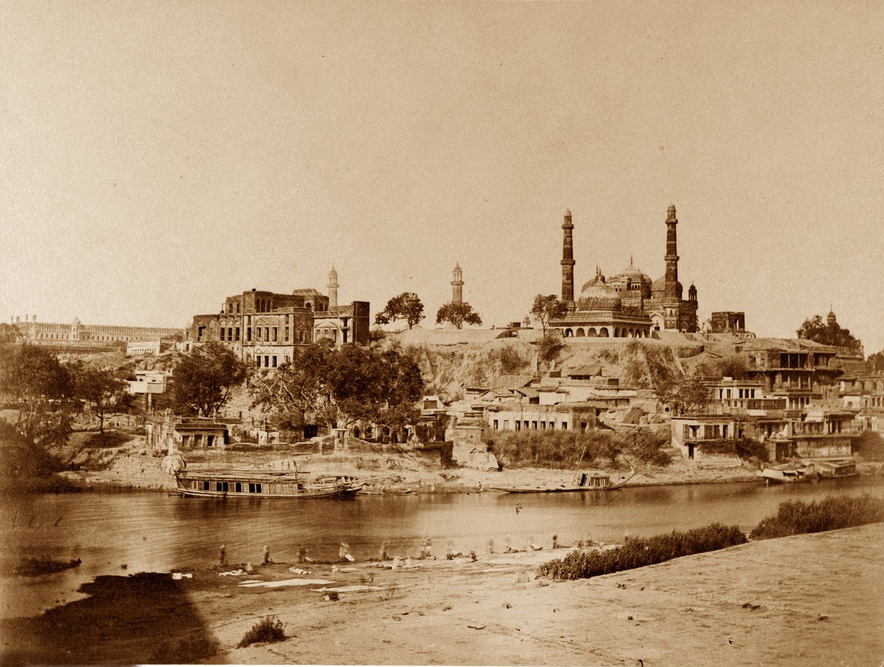 Vista de la nueva batería tomada desde el Puente de Piedra, Lucknow de Felice Beato