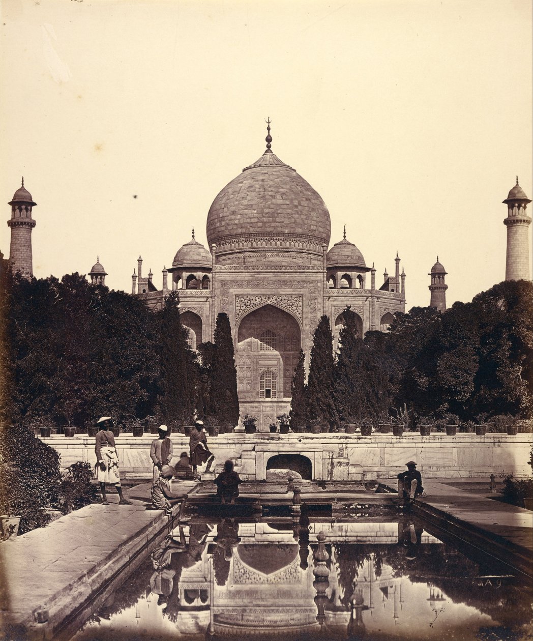 El Taj Mahal con las Fuentes de Felice Beato
