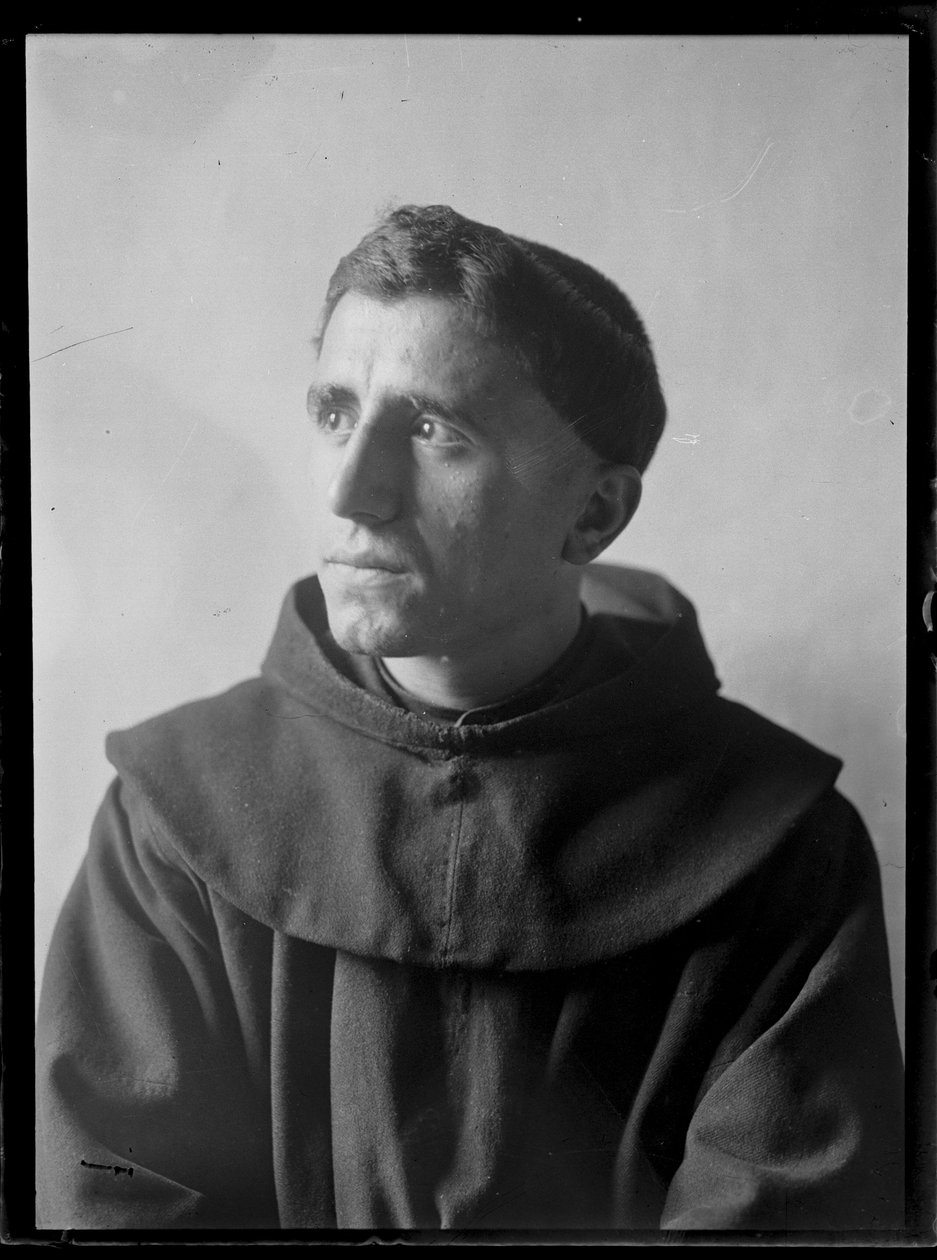 Cuadro de un franciscano en Asís de Ferdinand Schmutzer