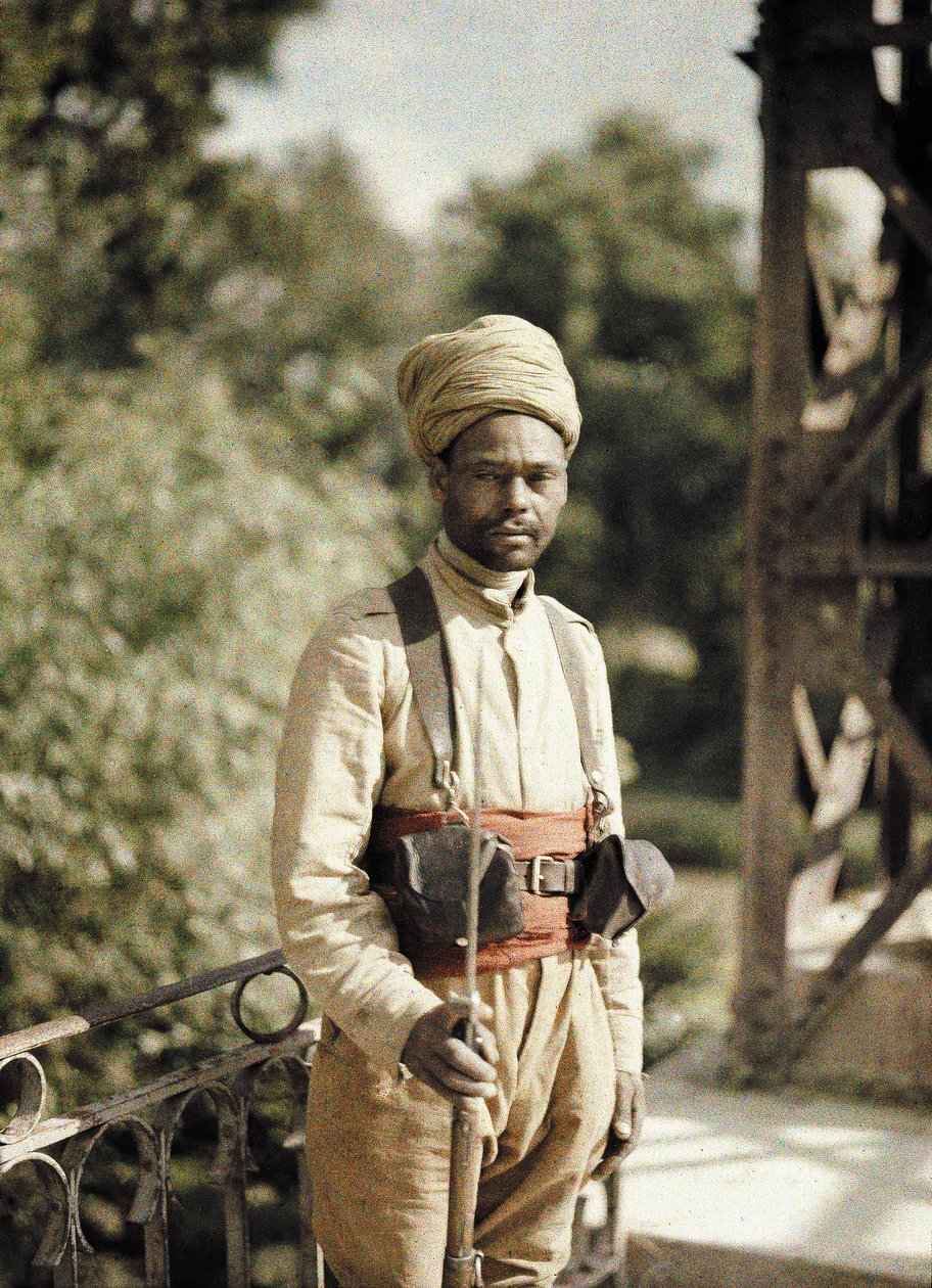 Guardia argelino en un puente, Pommiers, Aisne, Francia, 1917 de Fernand Cuville