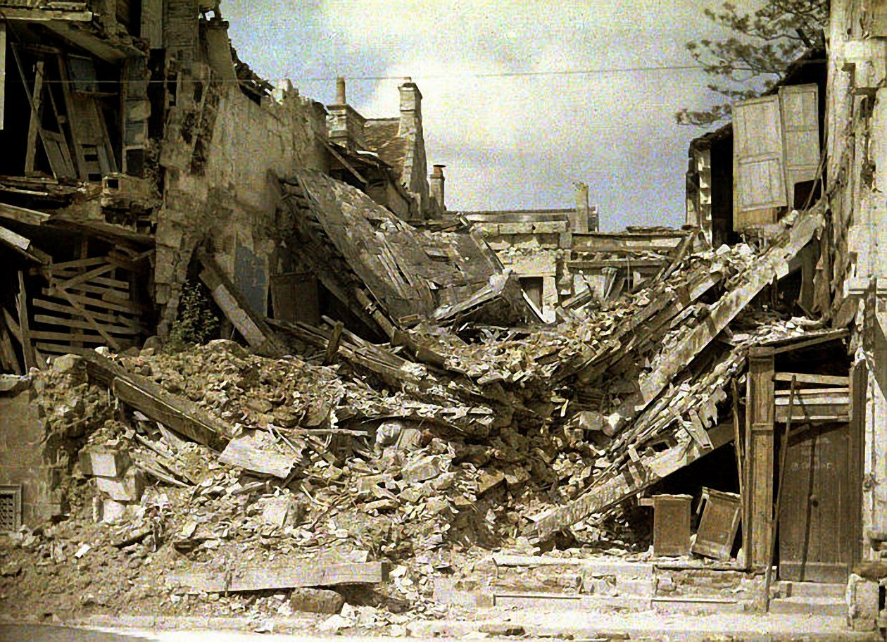 Vista de ruinas, Soissons, Aisne, Francia, 1917 de Fernand Cuville