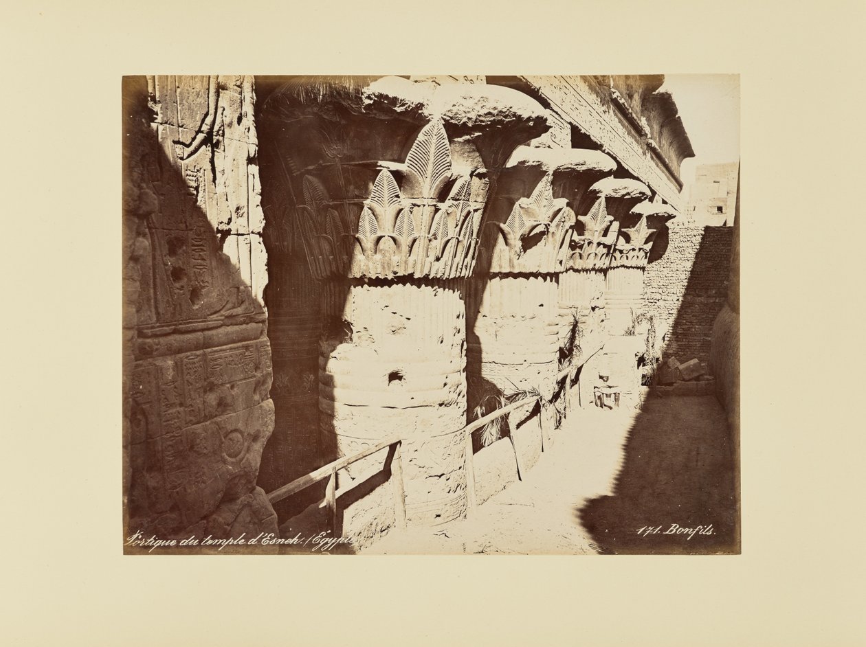 Pórtico del templo de Esneh (Egipto) de Félix Bonfils